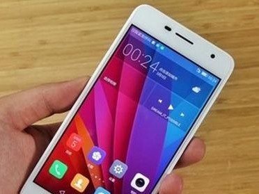 华为畅玩6x手机全方位测评（华为畅玩6x手机性能、摄影、续航等方面的综合评价）