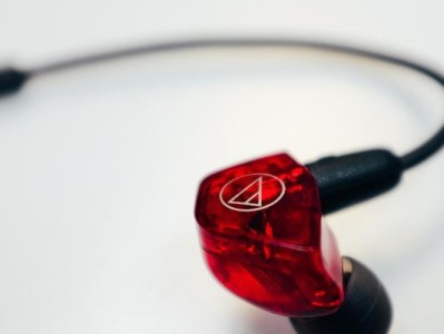 铁三角CK323IS耳机评测——音质出众，舒适度一流（一款值得推荐的高性能入耳式耳机）